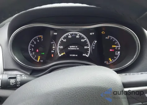 2018 Jeep Grand Cherokee Laredo E 4X4 z USA, uszkodzony, nr VIN 1C4RJFAG2JC185087